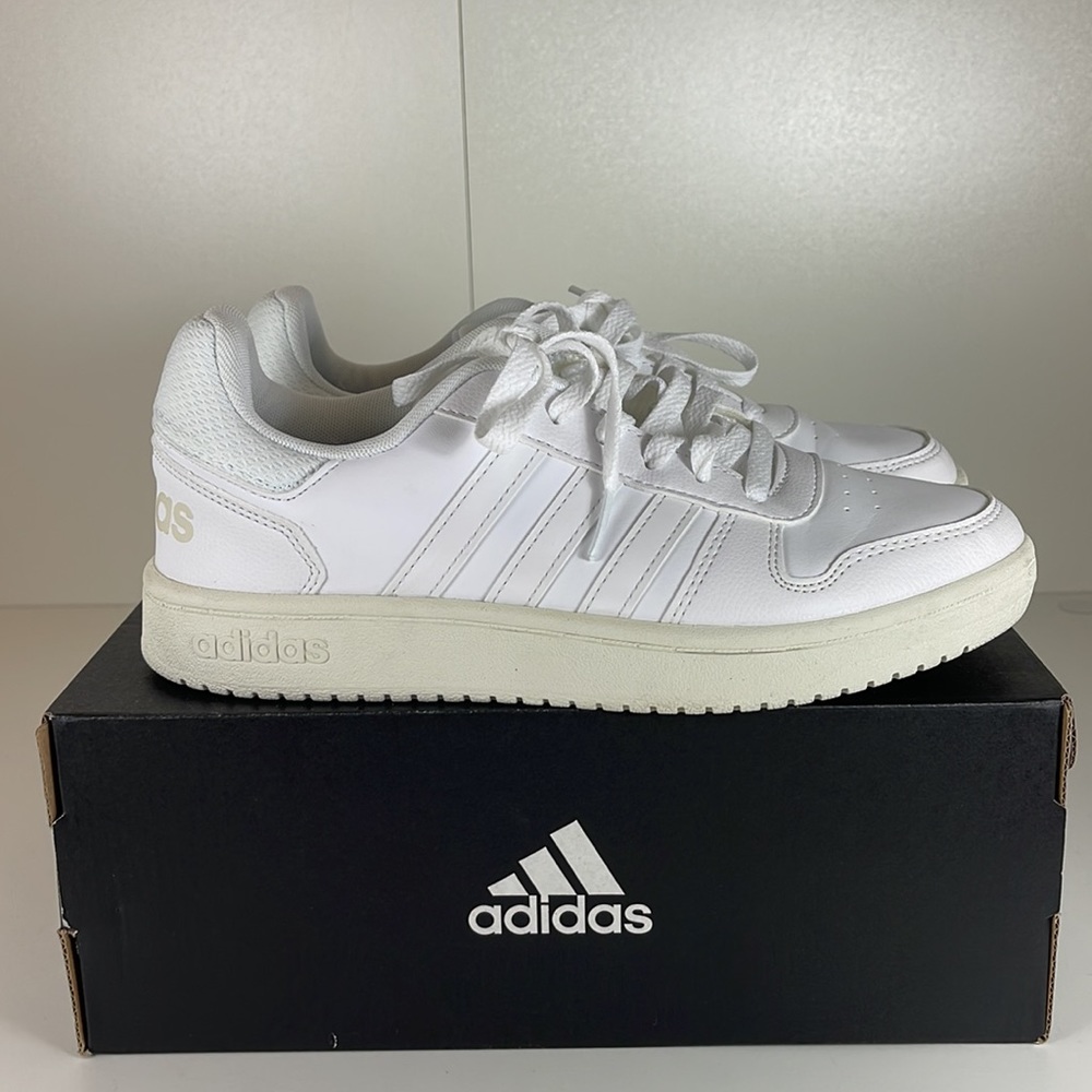 EUC Adidas Basketball Shoes Size 6 Hoops 2.0K White - Picture 2 of 6